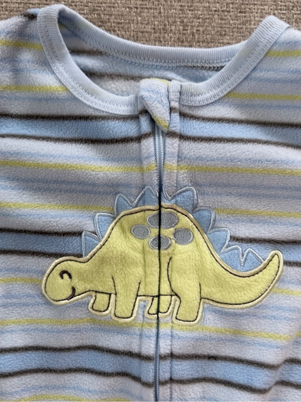 Baby Fleece One-Piece Sleepers with Dinosaur Print - Gray & Light Blue 9 months - Picture 3 of 7